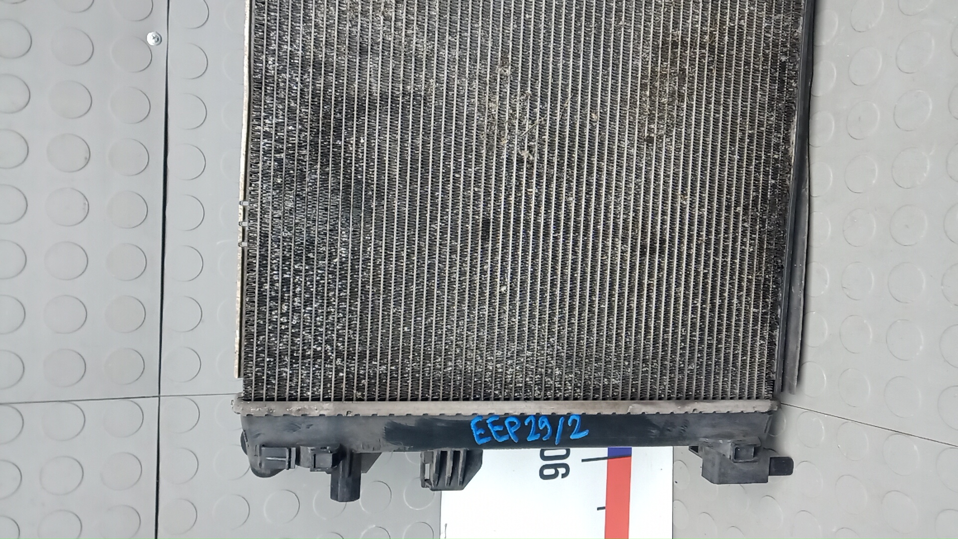 Радиатор охлаждения двигателя основной