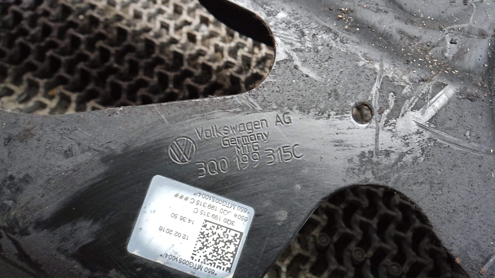 Балка передняя (крепление продольных тяг)