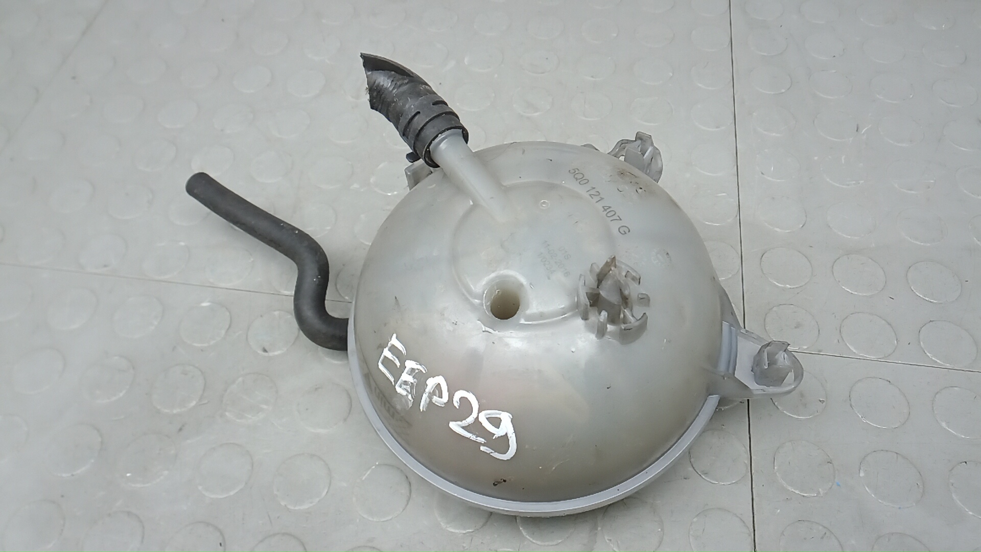 Бачок расширительный