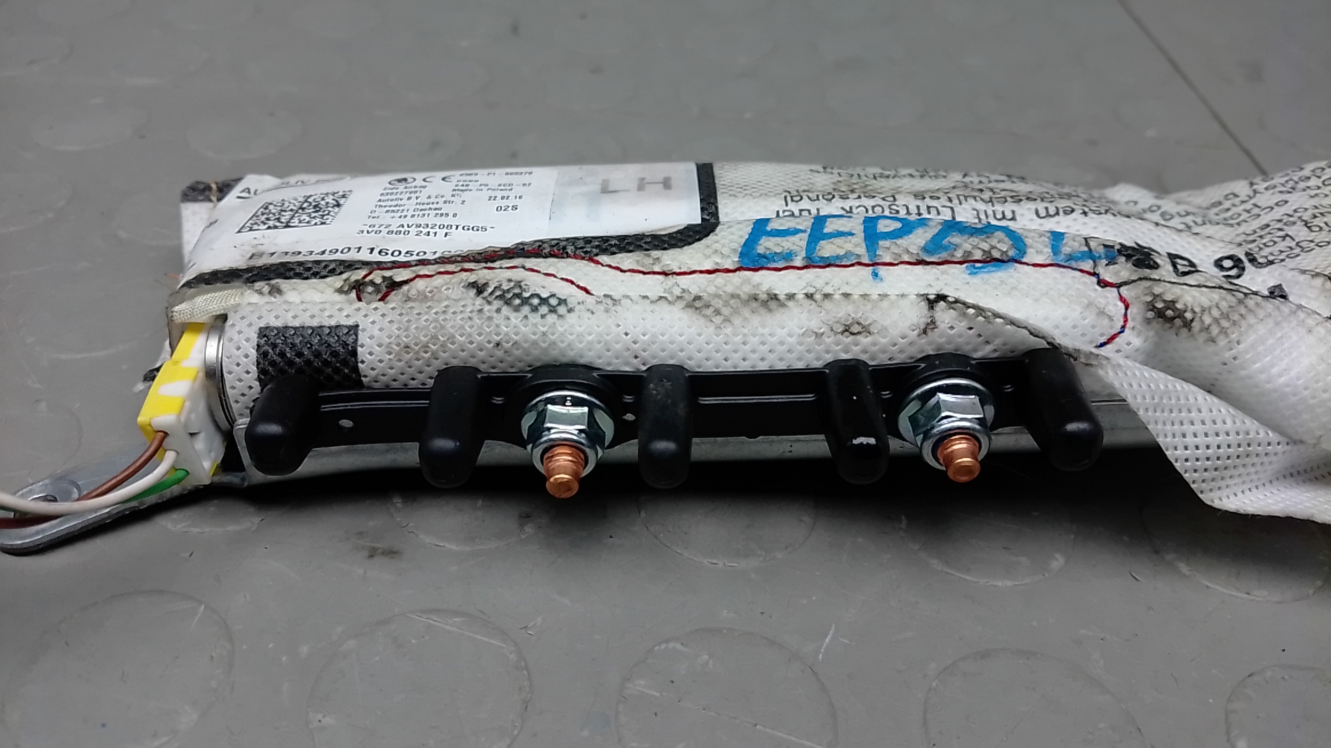 Подушка безопасности боковая (в сиденье)