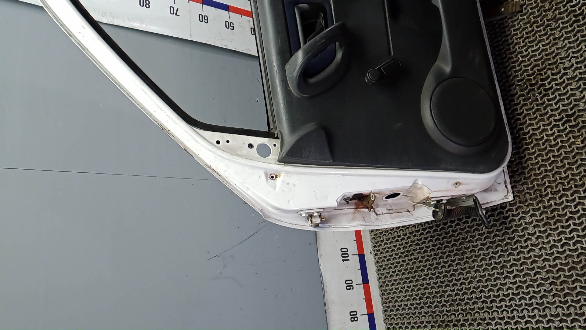 Дверь передняя правая