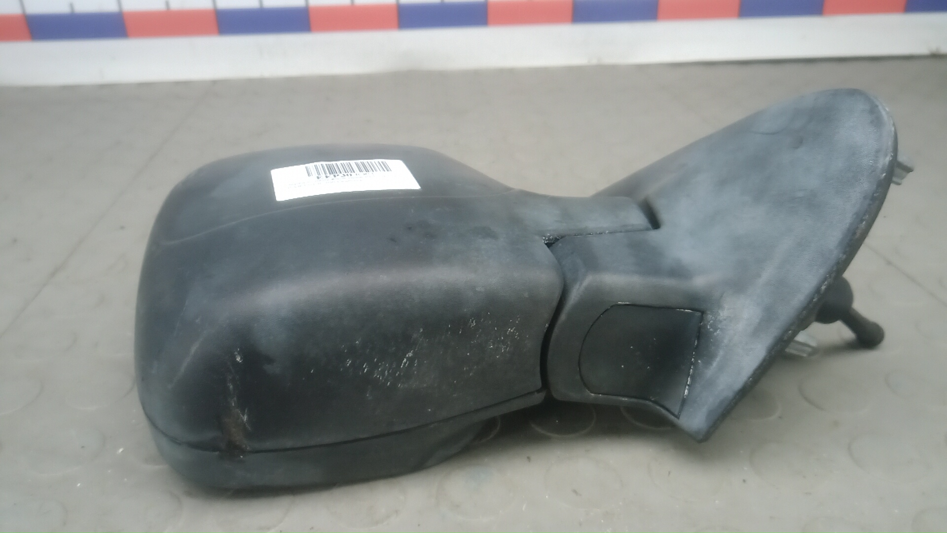 Зеркало правое электрическое