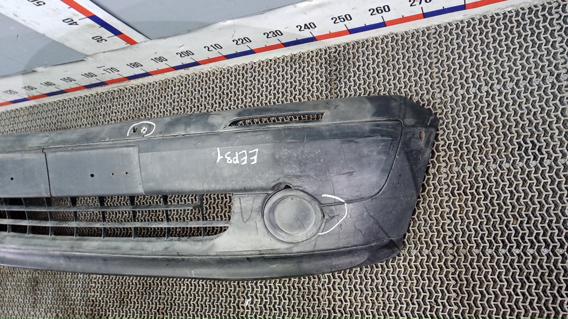 Бампер передний