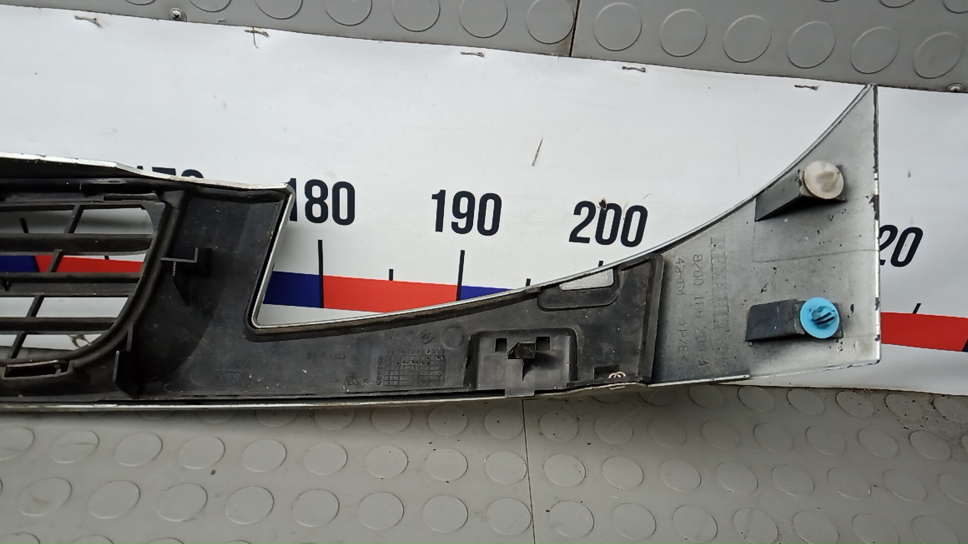 Решетка радиатора