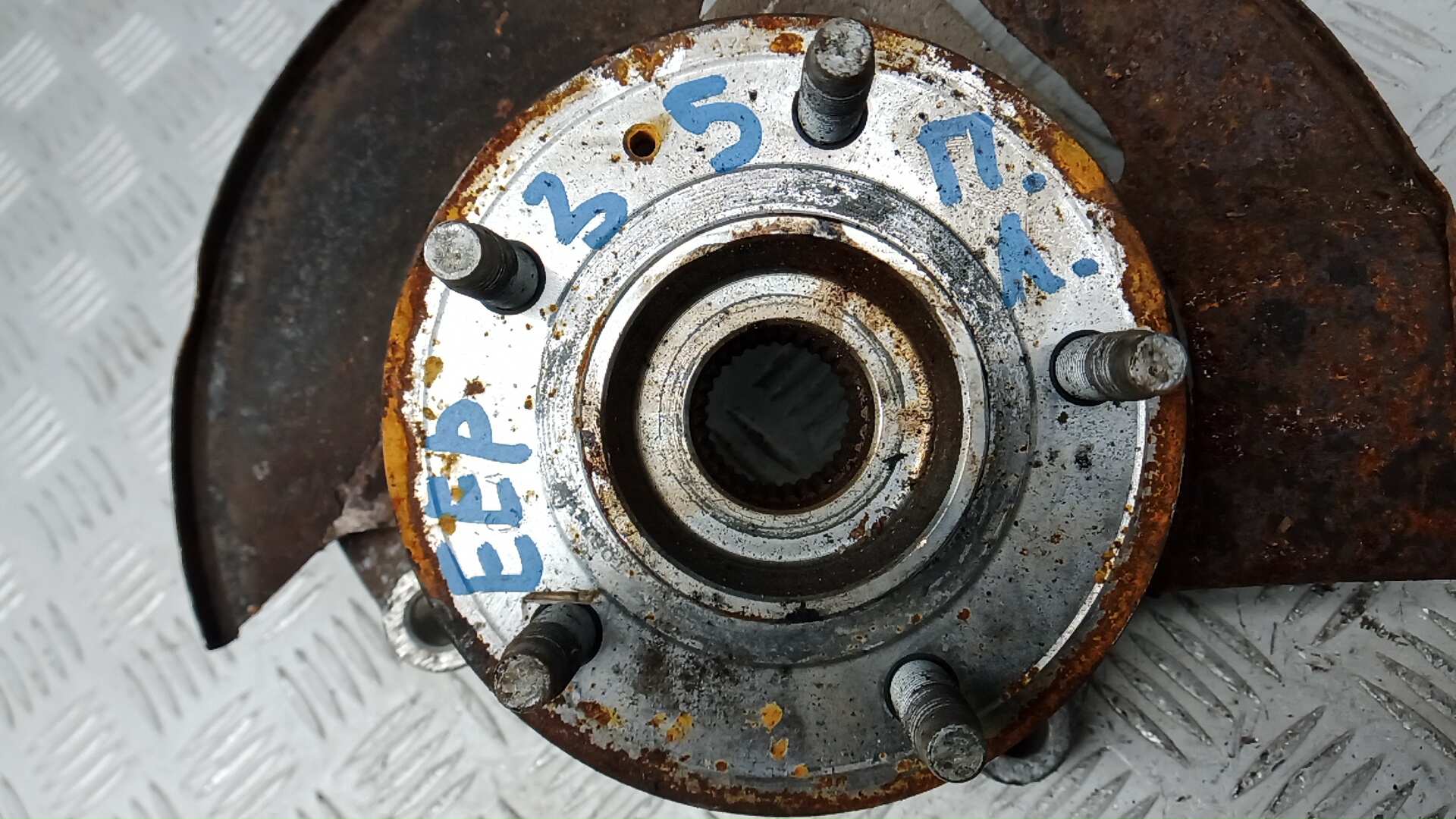 Ступица передняя