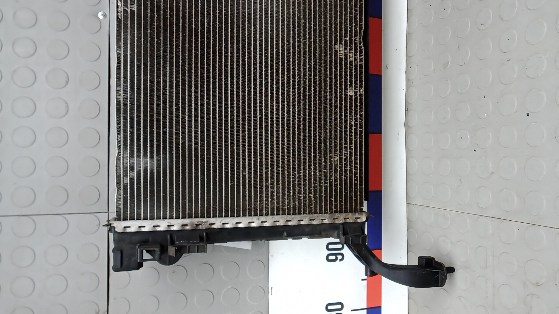 Радиатор охлаждения двигателя основной