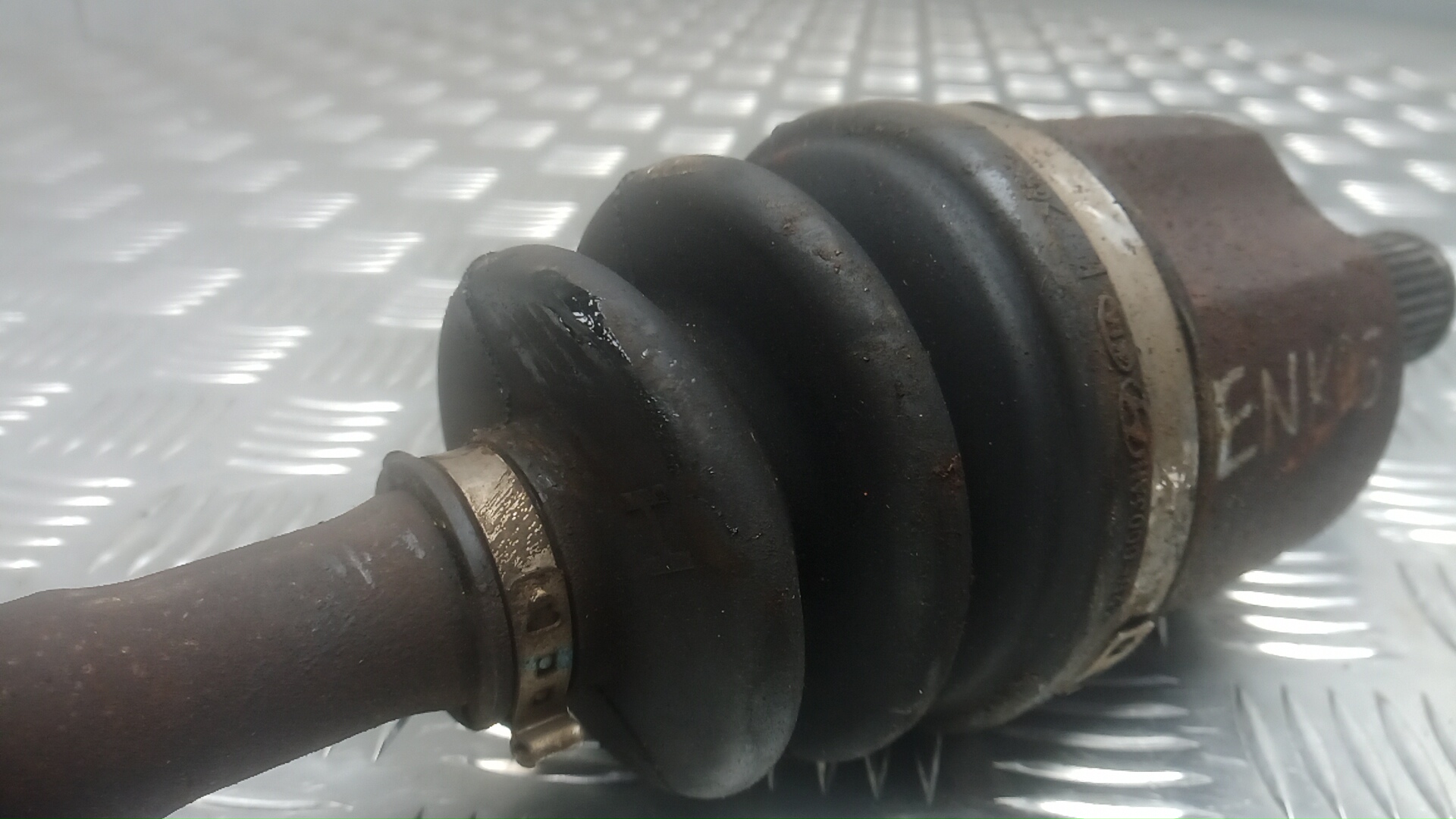 Полуось передняя левая