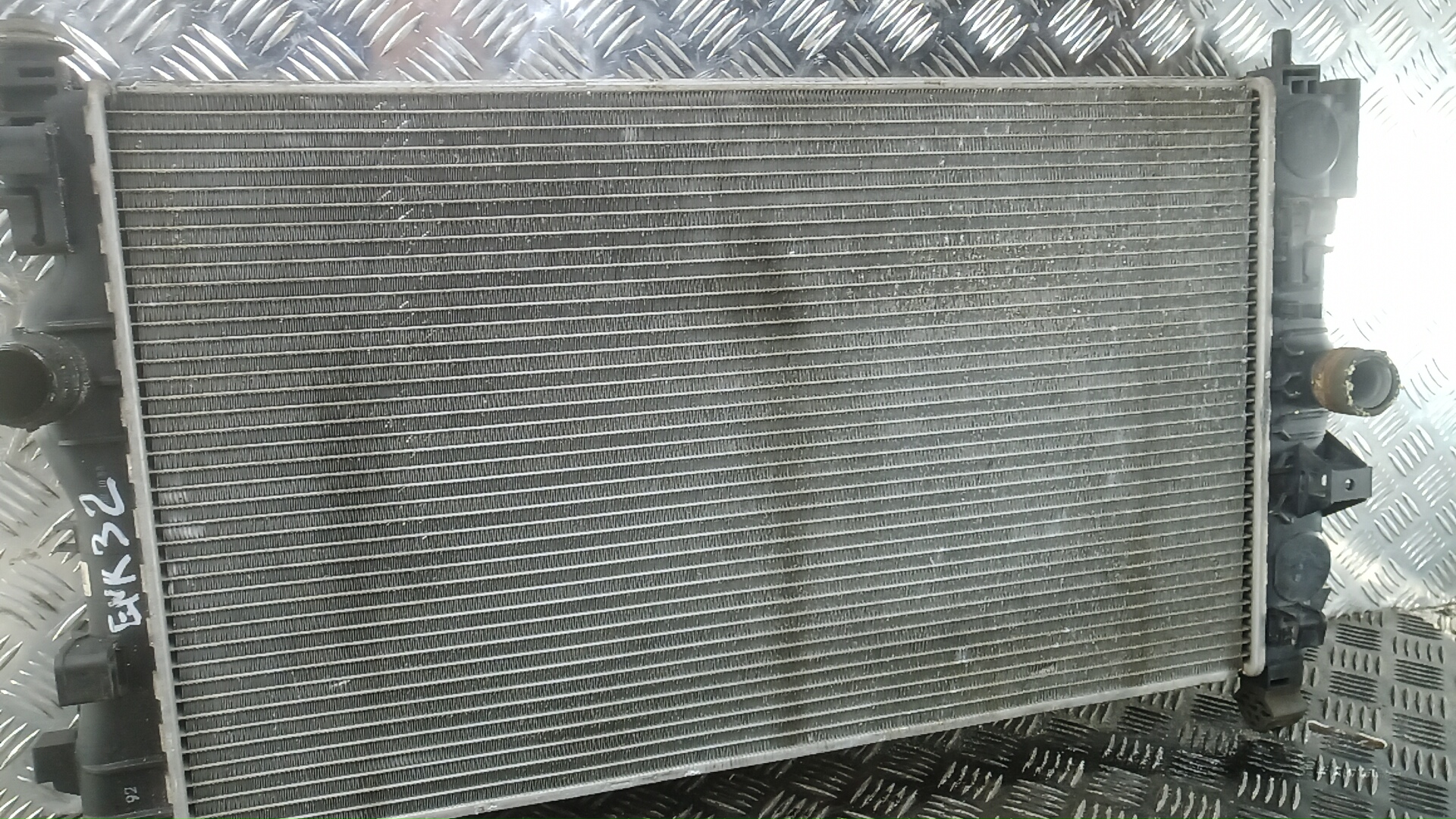 Радиатор охлаждения двигателя основной