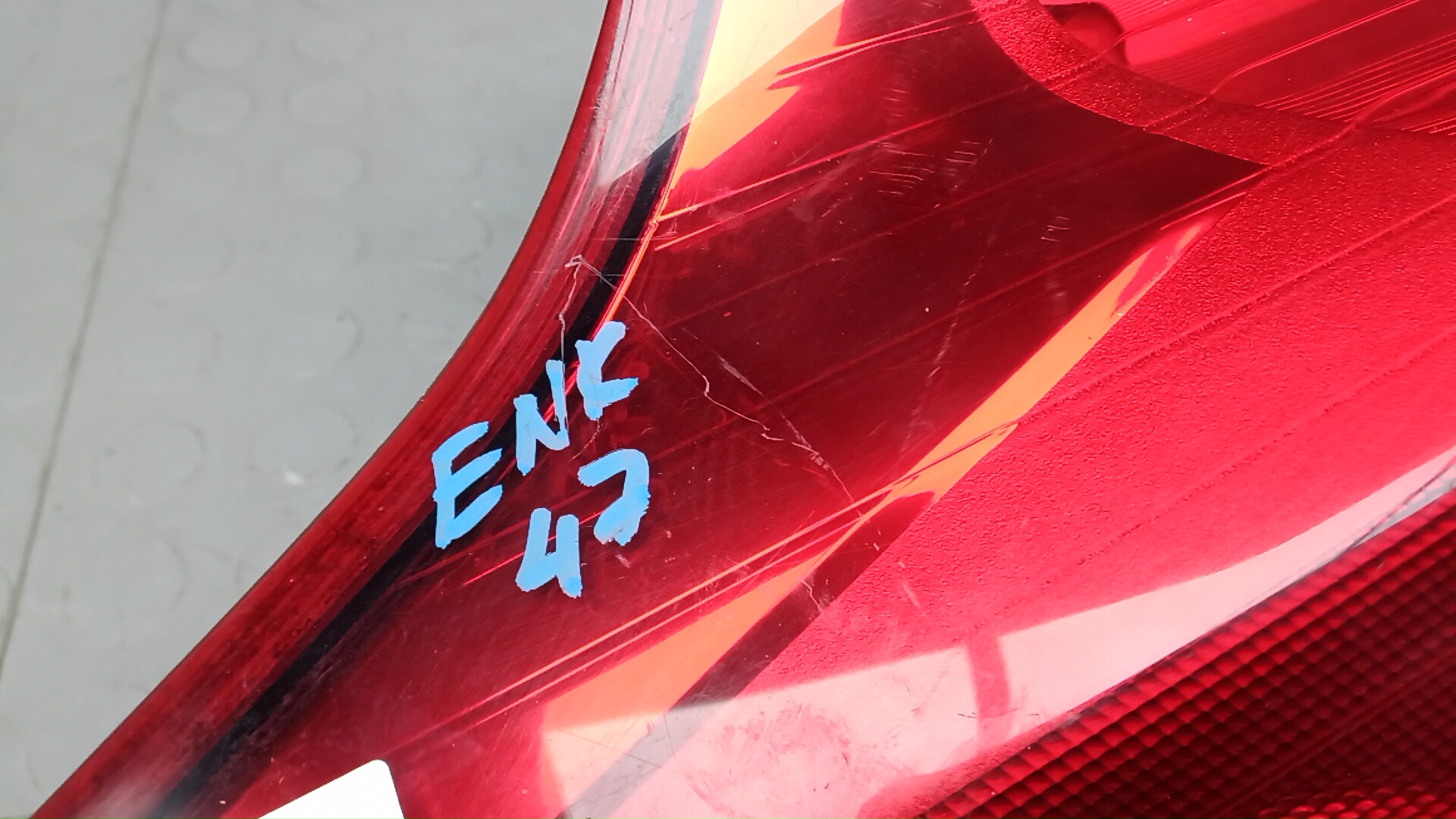 Фонарь задний левый