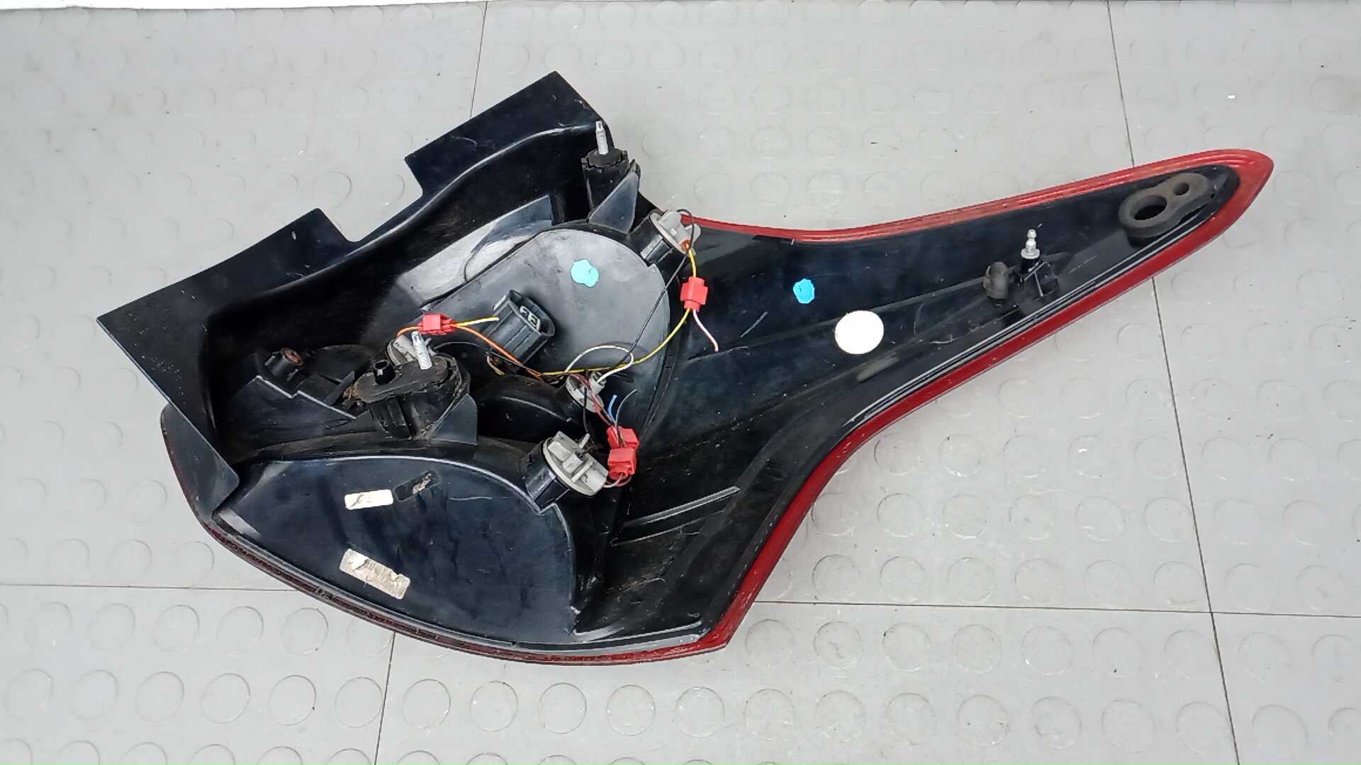 Фонарь задний левый