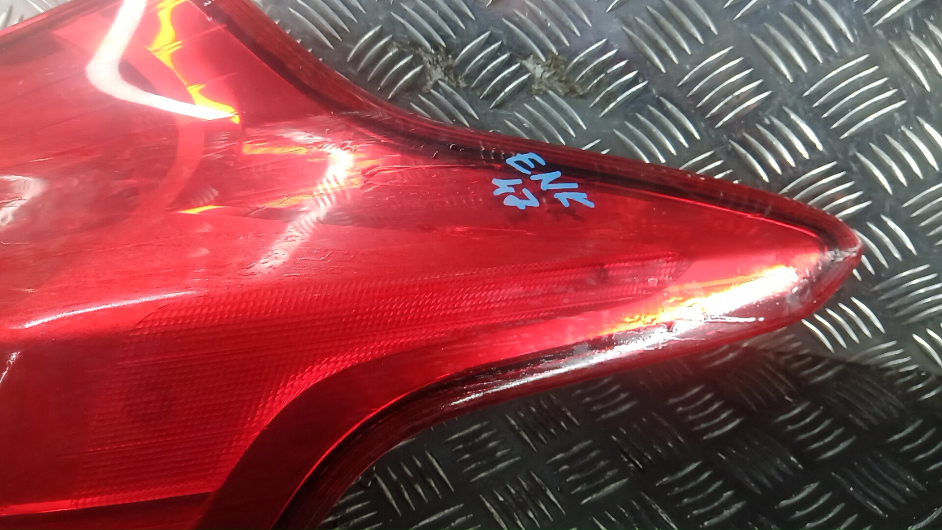 Фонарь задний правый