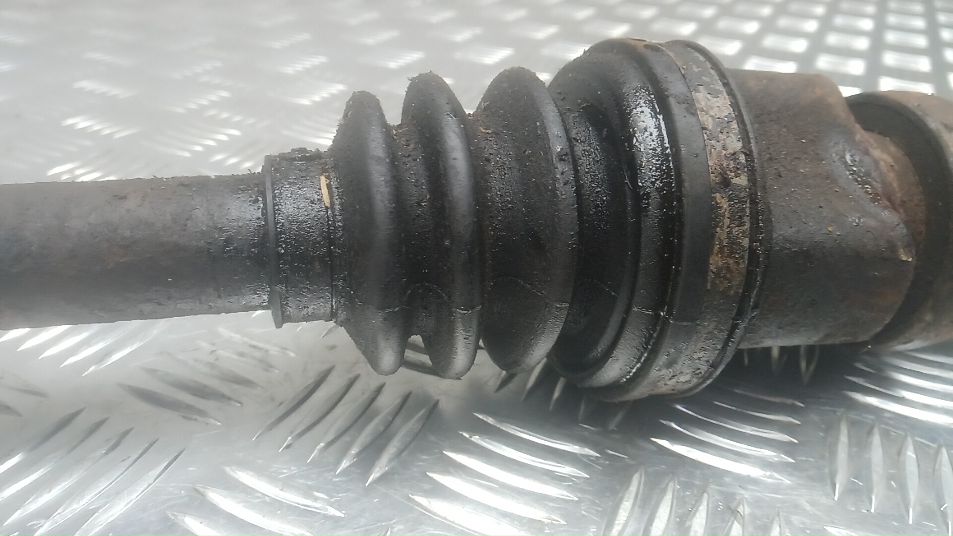 Полуось передняя правая