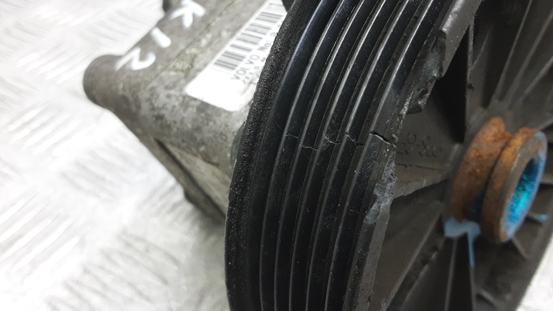 Насос ГУР (гидроусилитель руля)