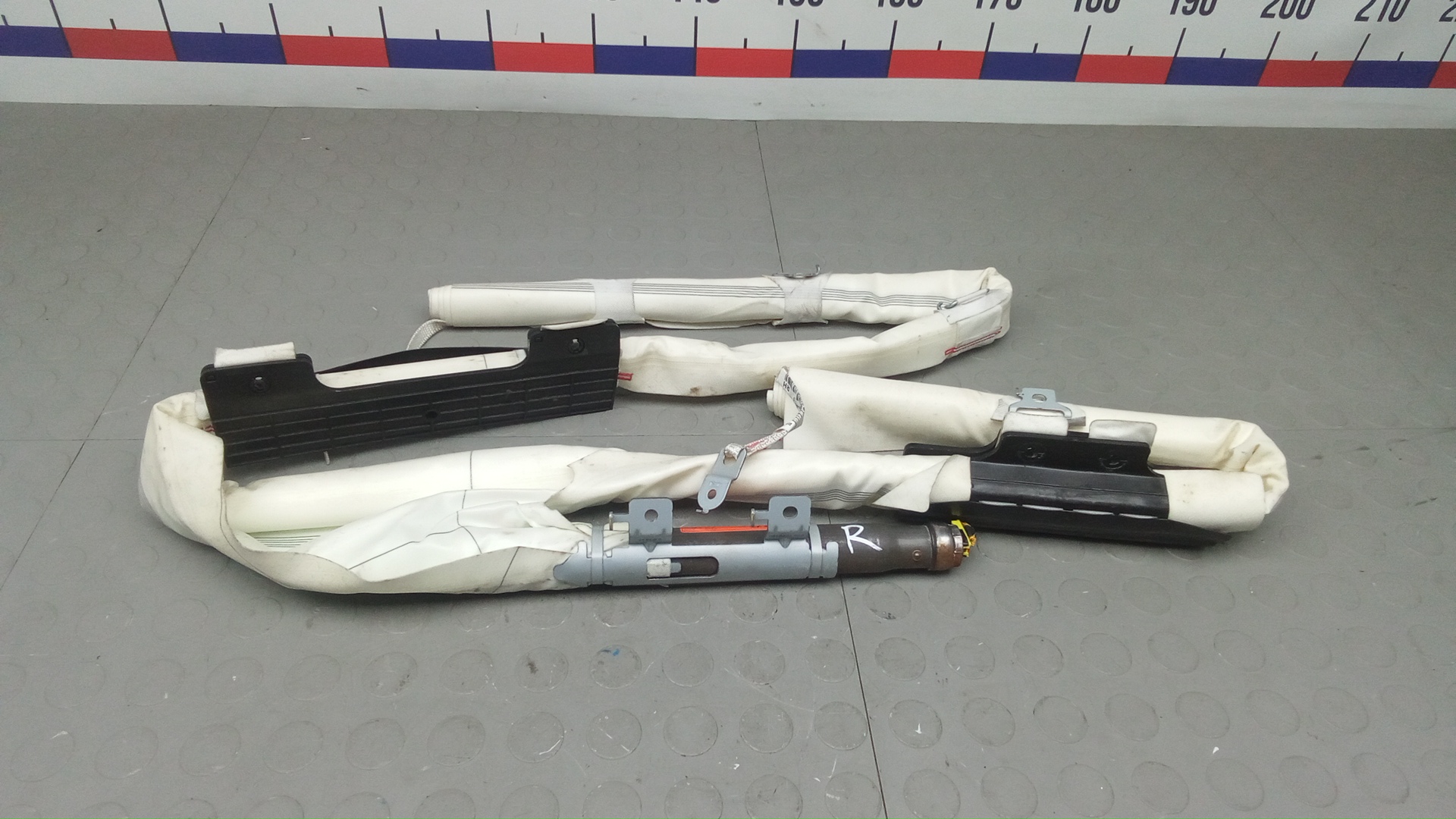 Подушка безопасности боковая (шторка)