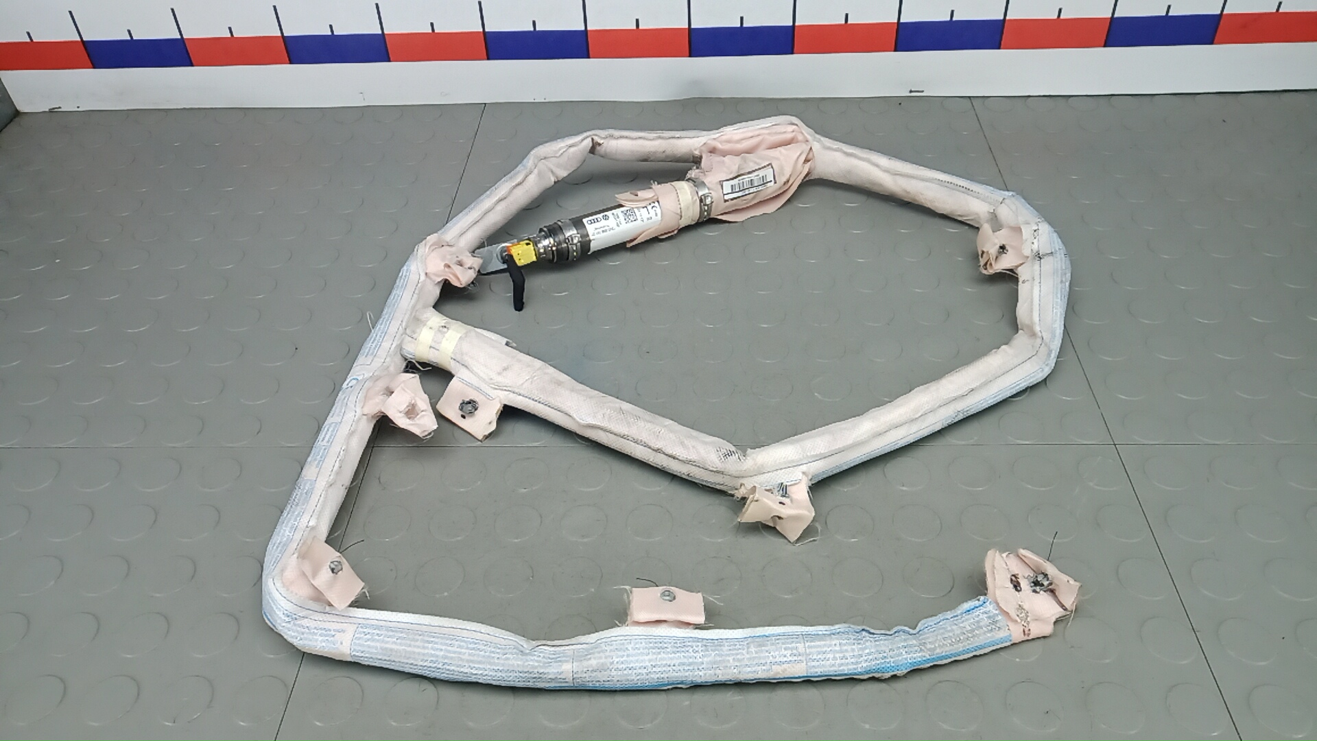 Подушка безопасности боковая (шторка)