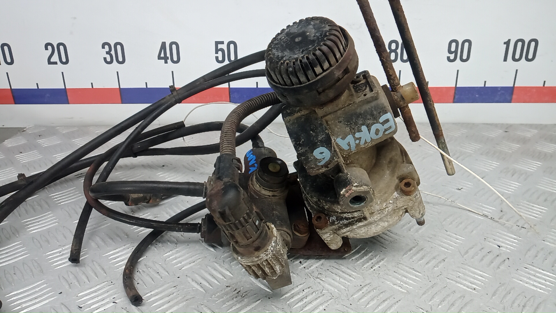 Клапан пневматический