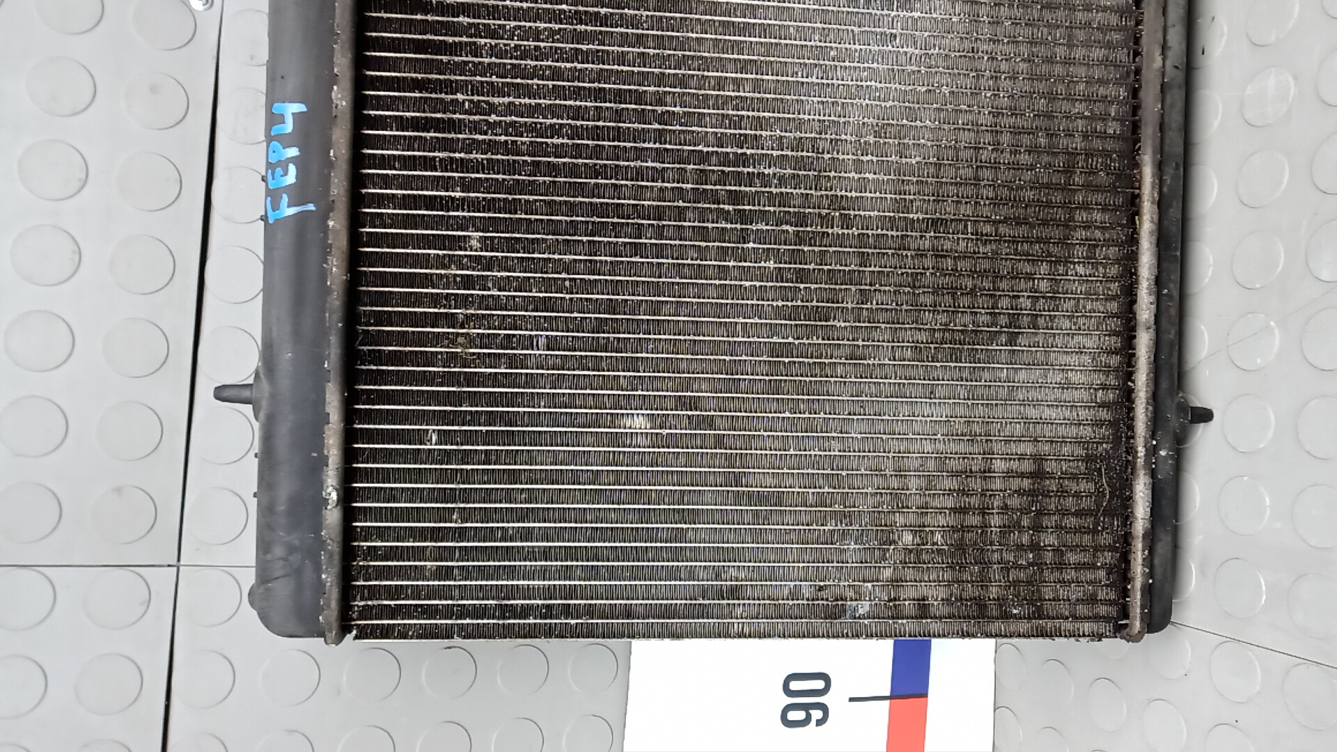 Радиатор охлаждения двигателя основной