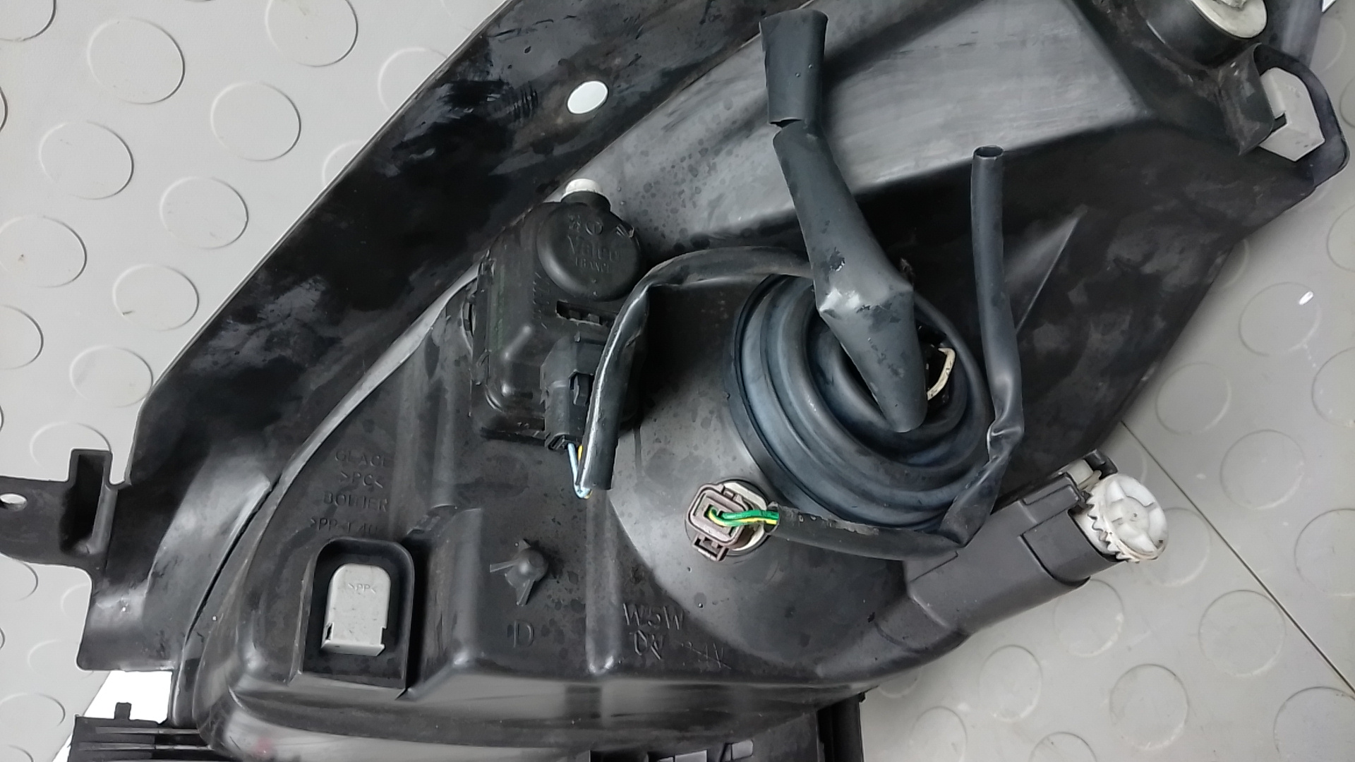 Фара правая