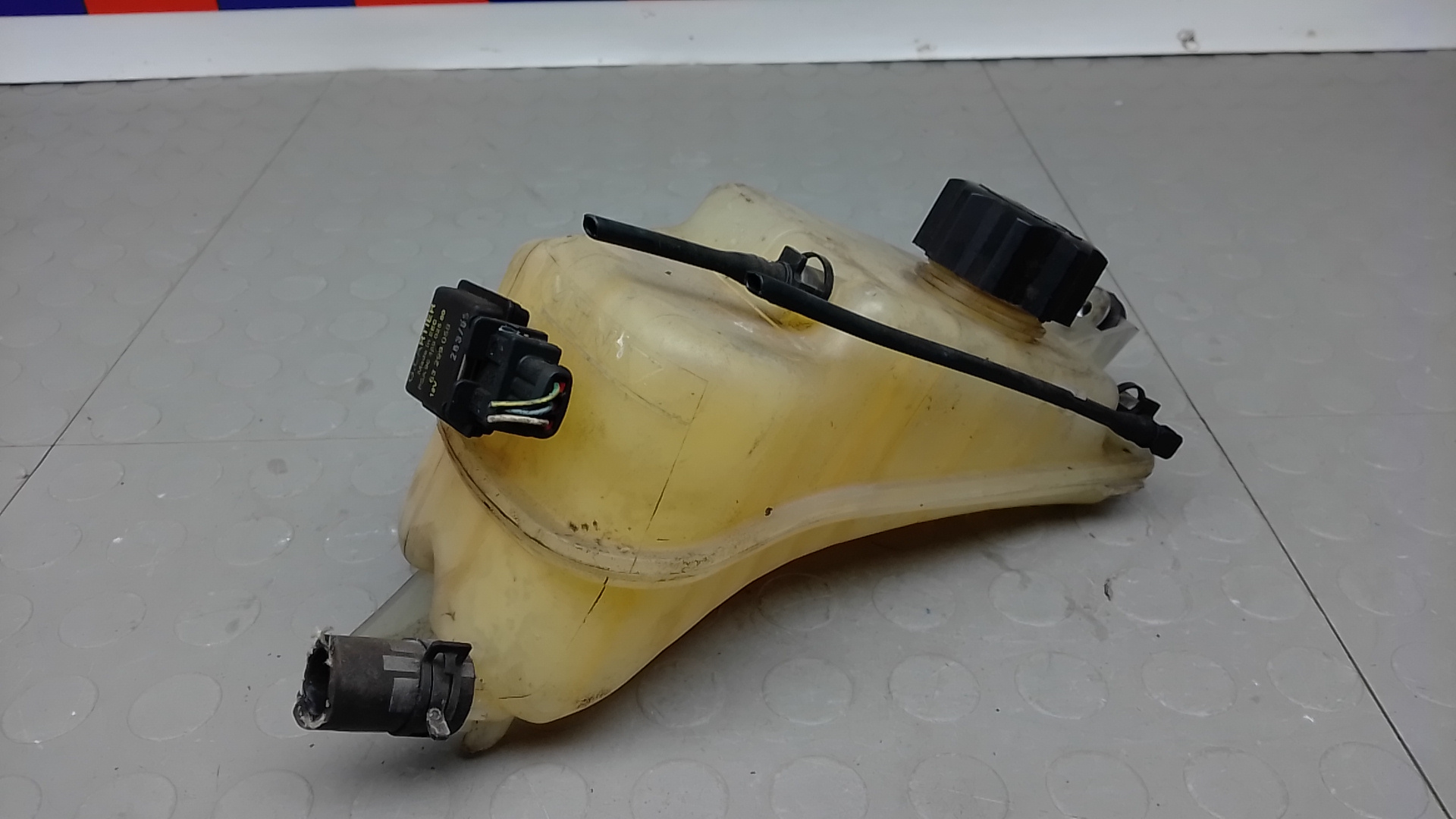 Бачок расширительный