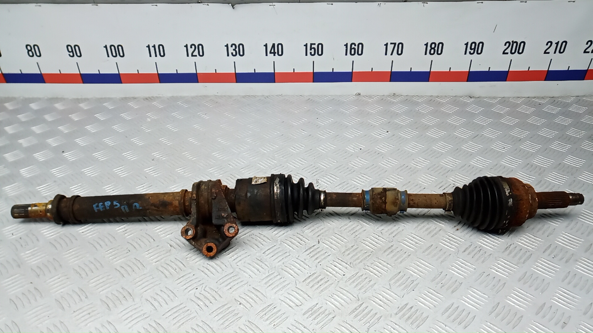 Полуось передняя правая