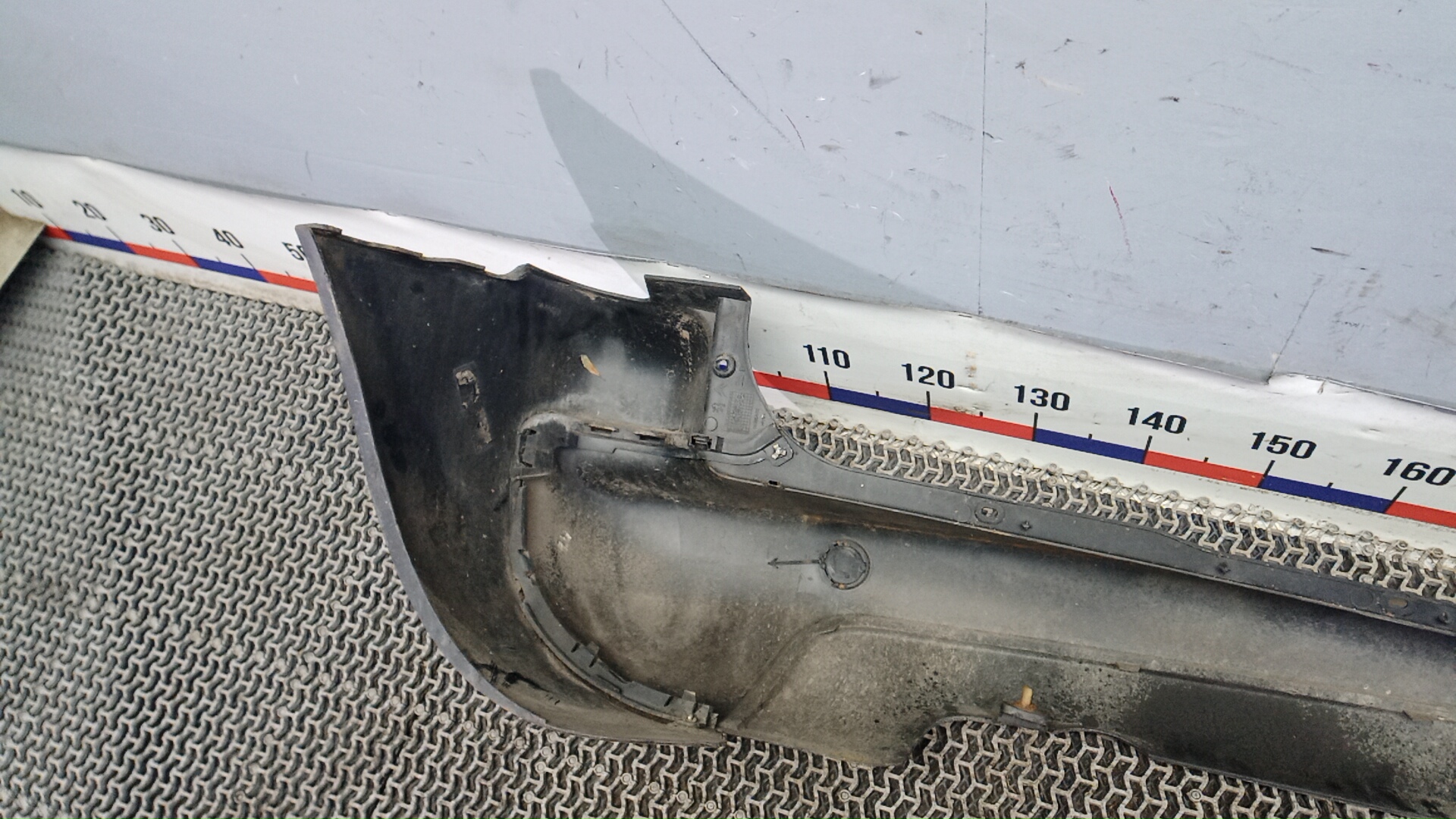 Бампер задний