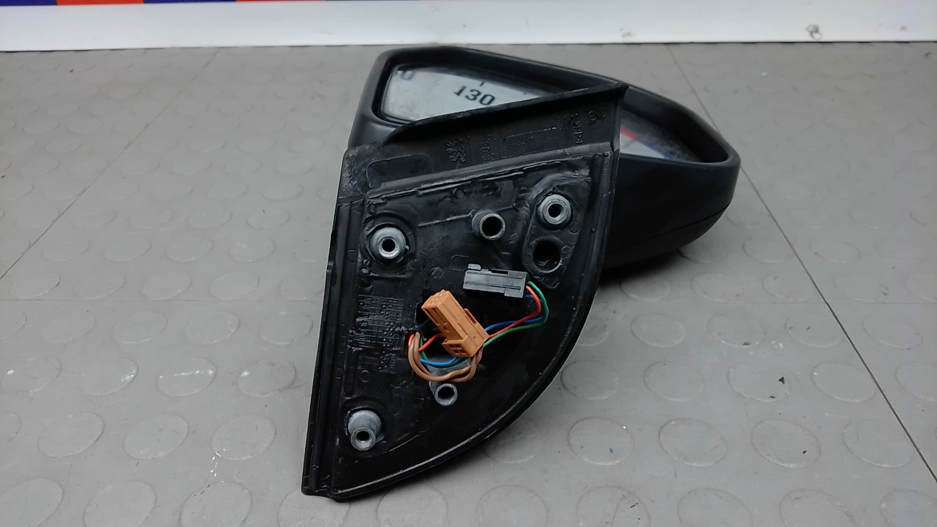 Зеркало левое электрическое