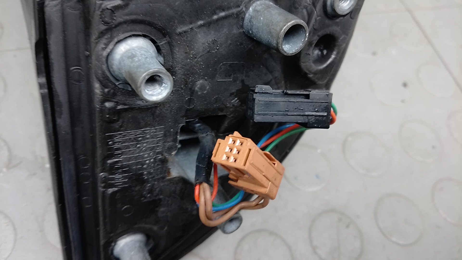 Зеркало левое электрическое