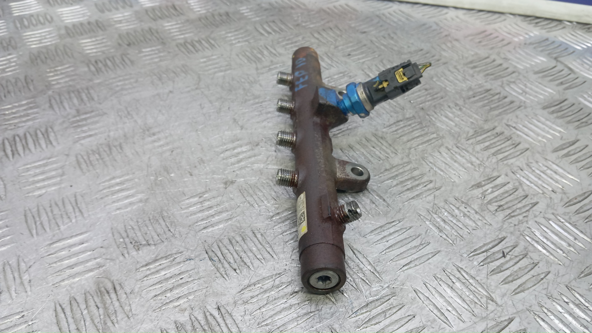 Рейка топливная (рампа)