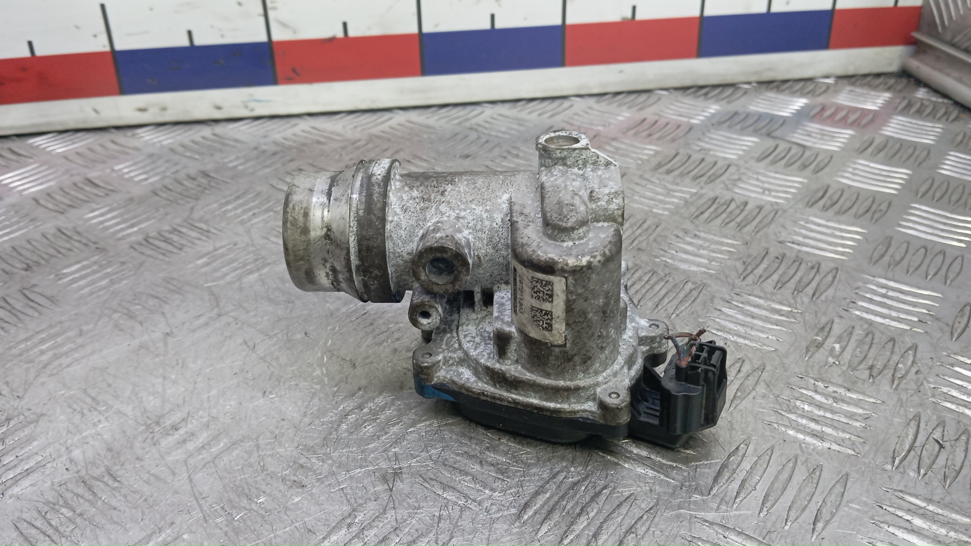 Заслонка дроссельная электрическая