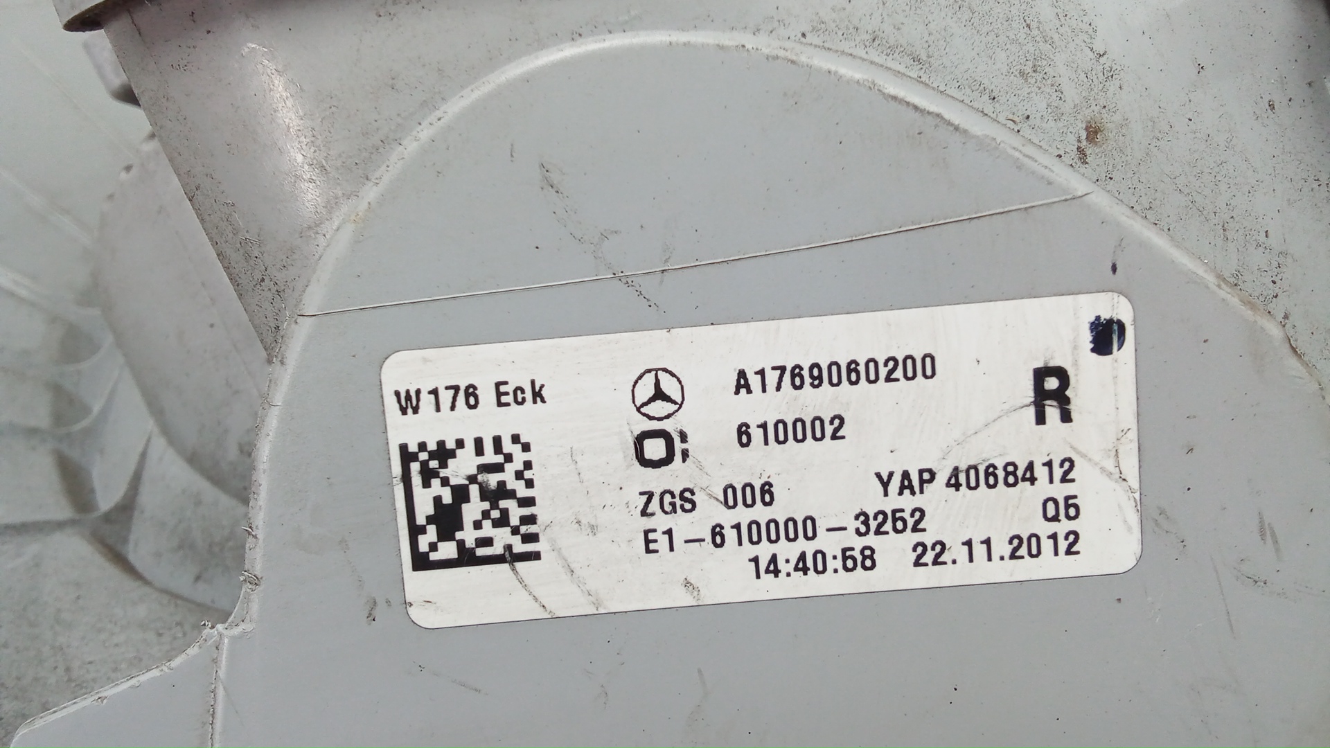 Фонарь задний правый