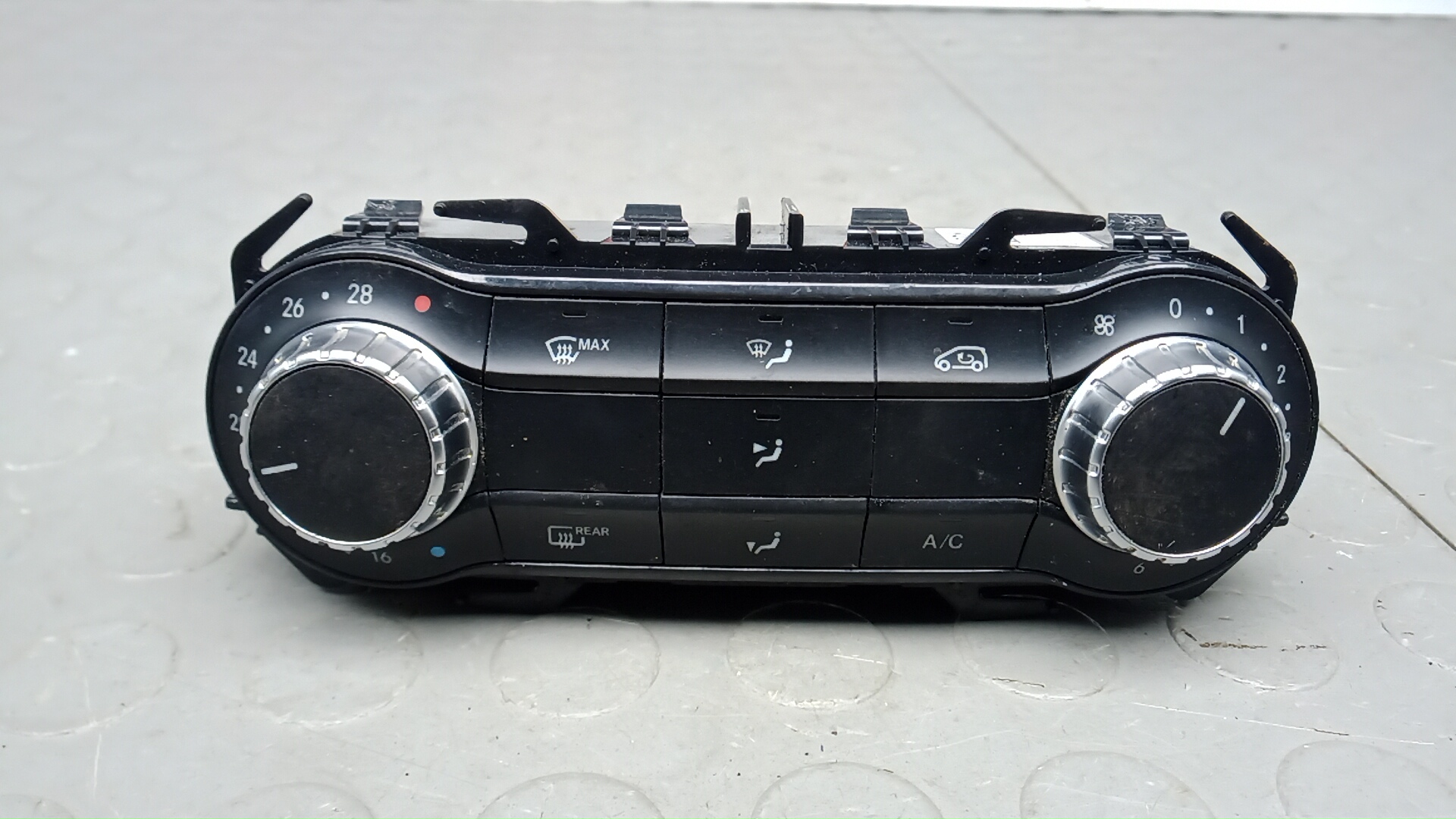 Блок управления климатической установкой