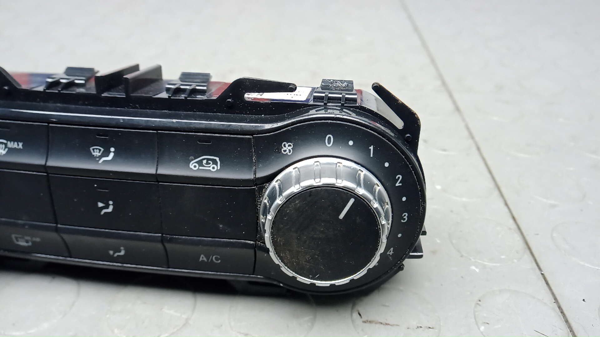 Блок управления климатической установкой