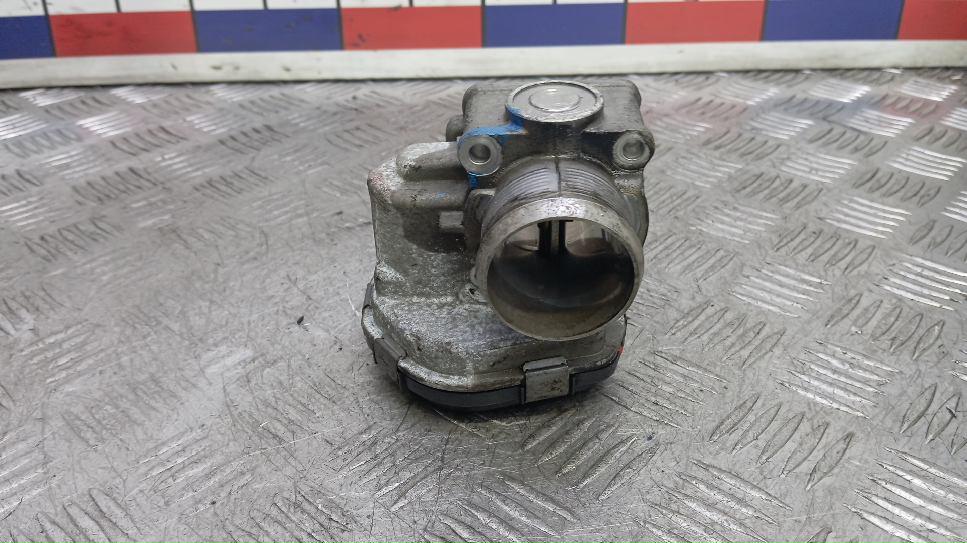 Заслонка дроссельная электрическая