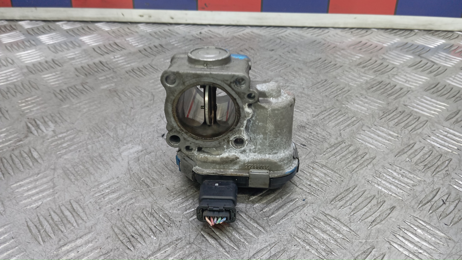 Заслонка дроссельная электрическая