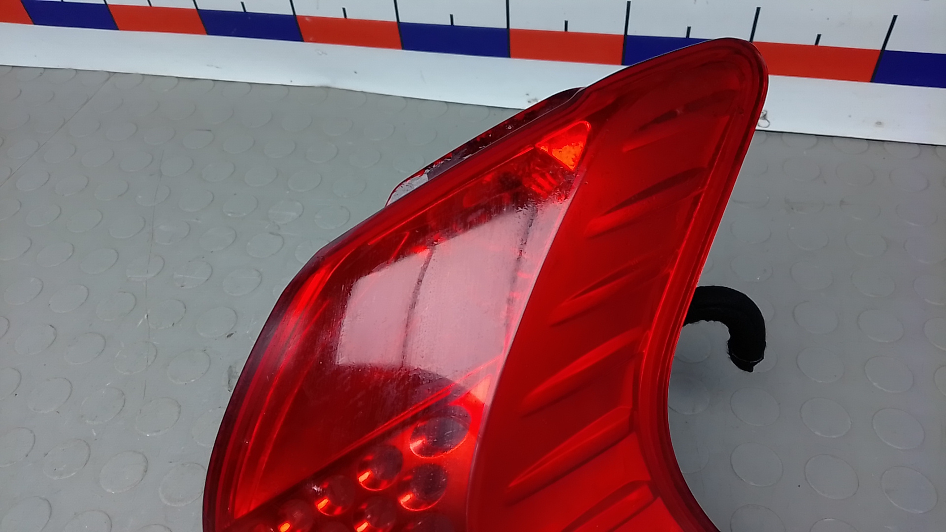 Фонарь задний правый