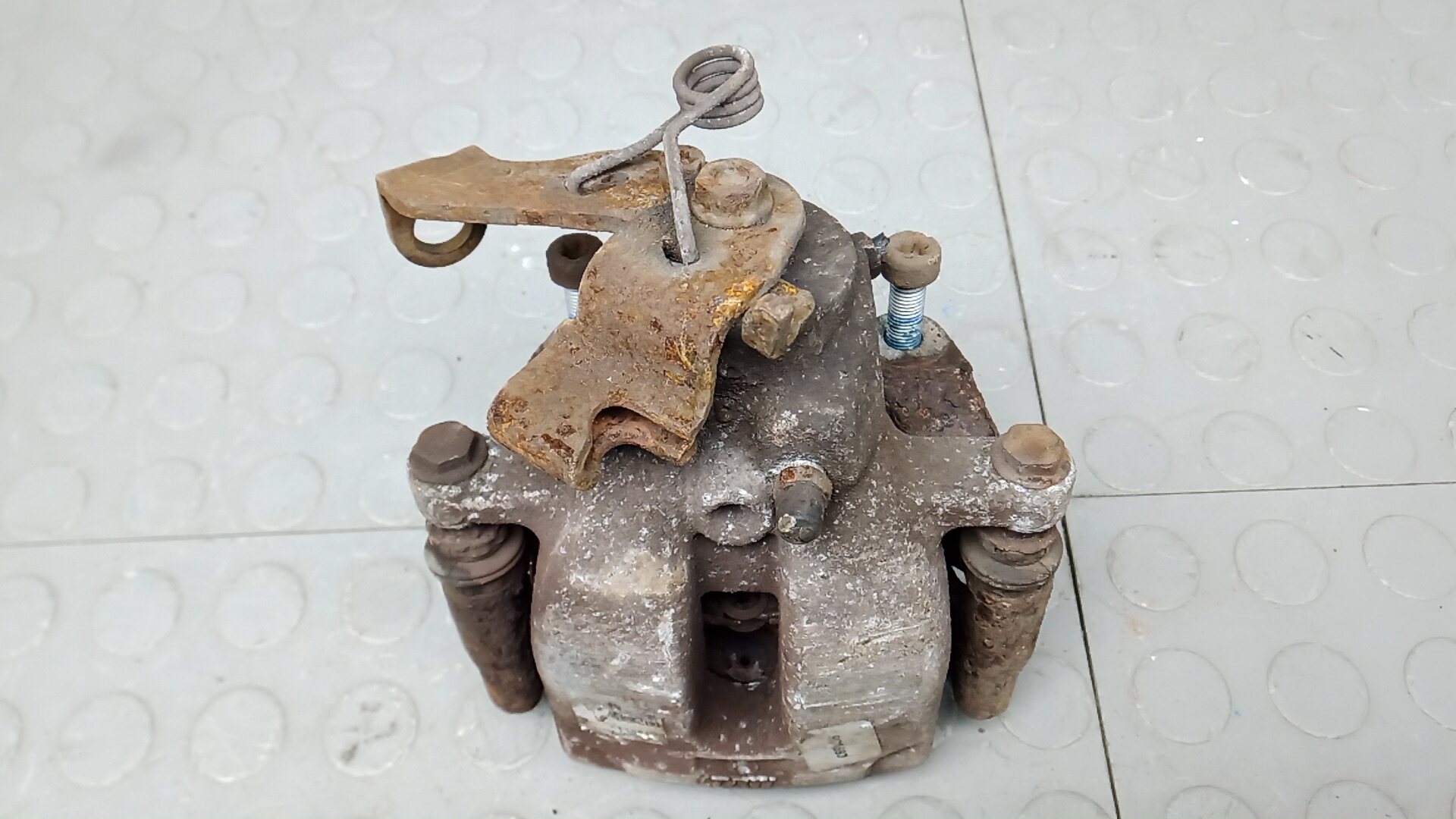 Суппорт задний правый