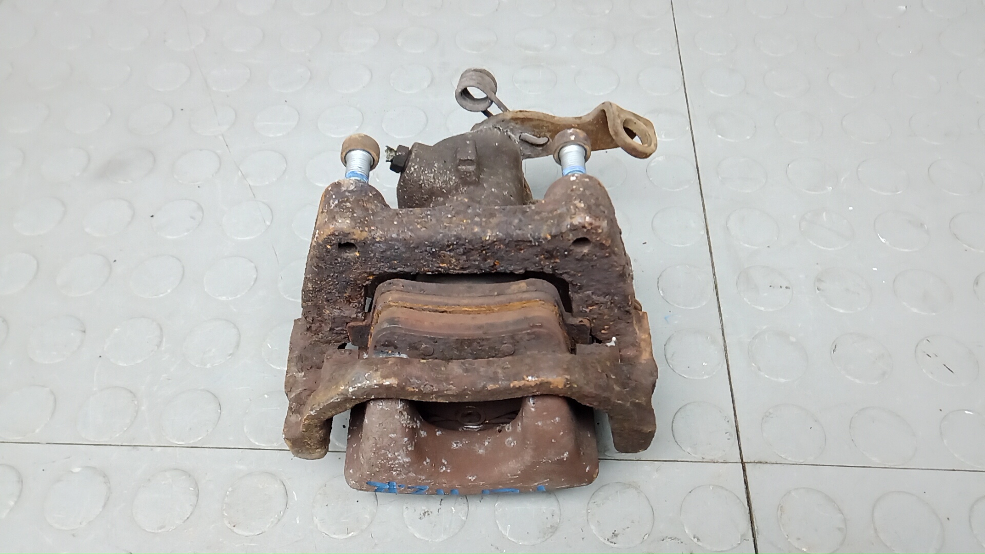 Суппорт задний правый