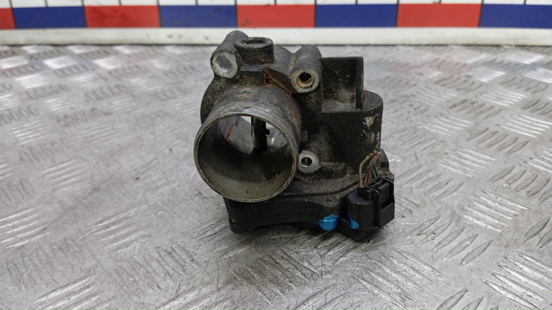 Заслонка дроссельная электрическая