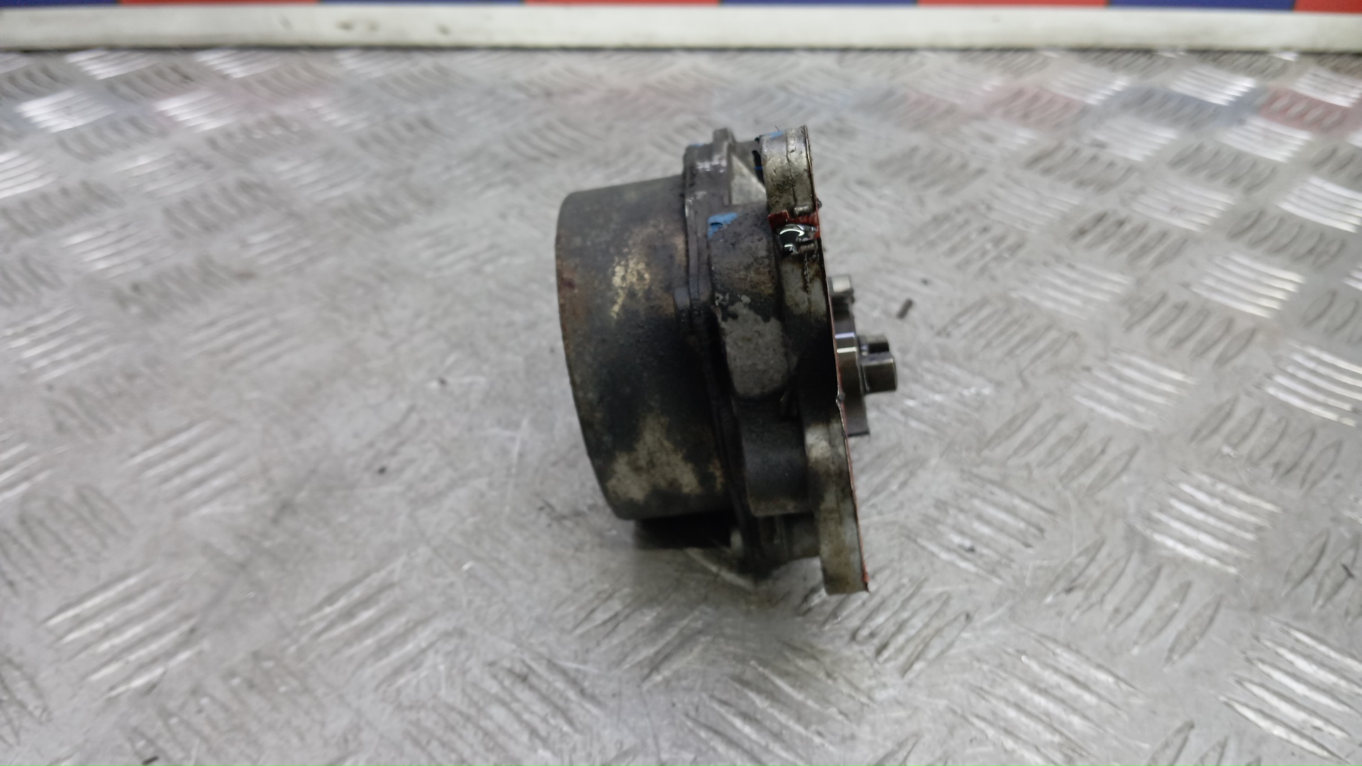 Насос вакуумный