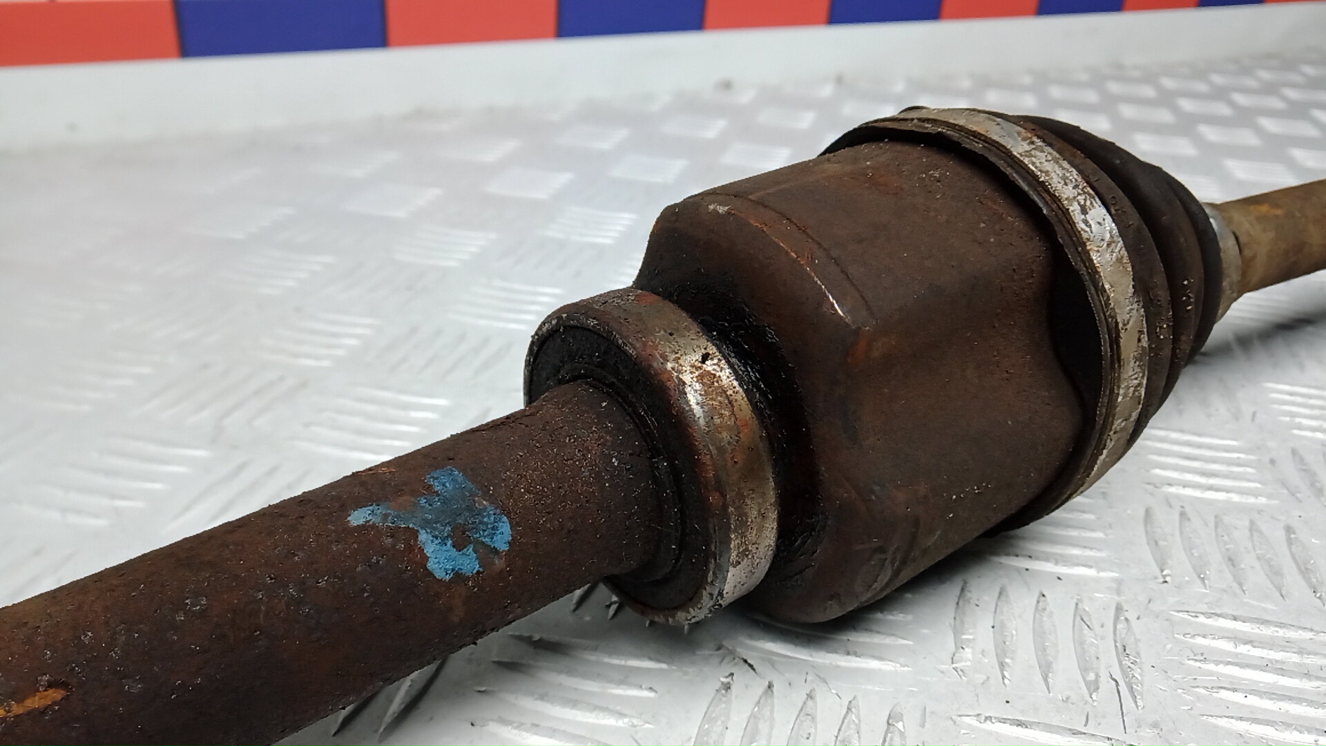 Полуось передняя правая