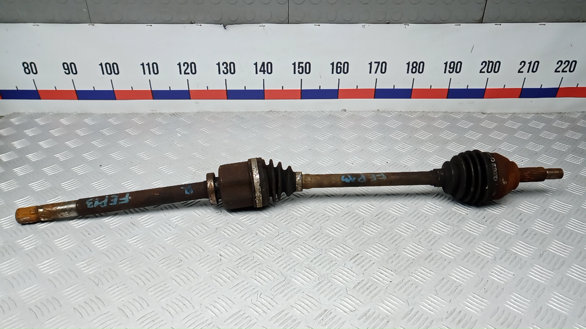 Полуось передняя правая