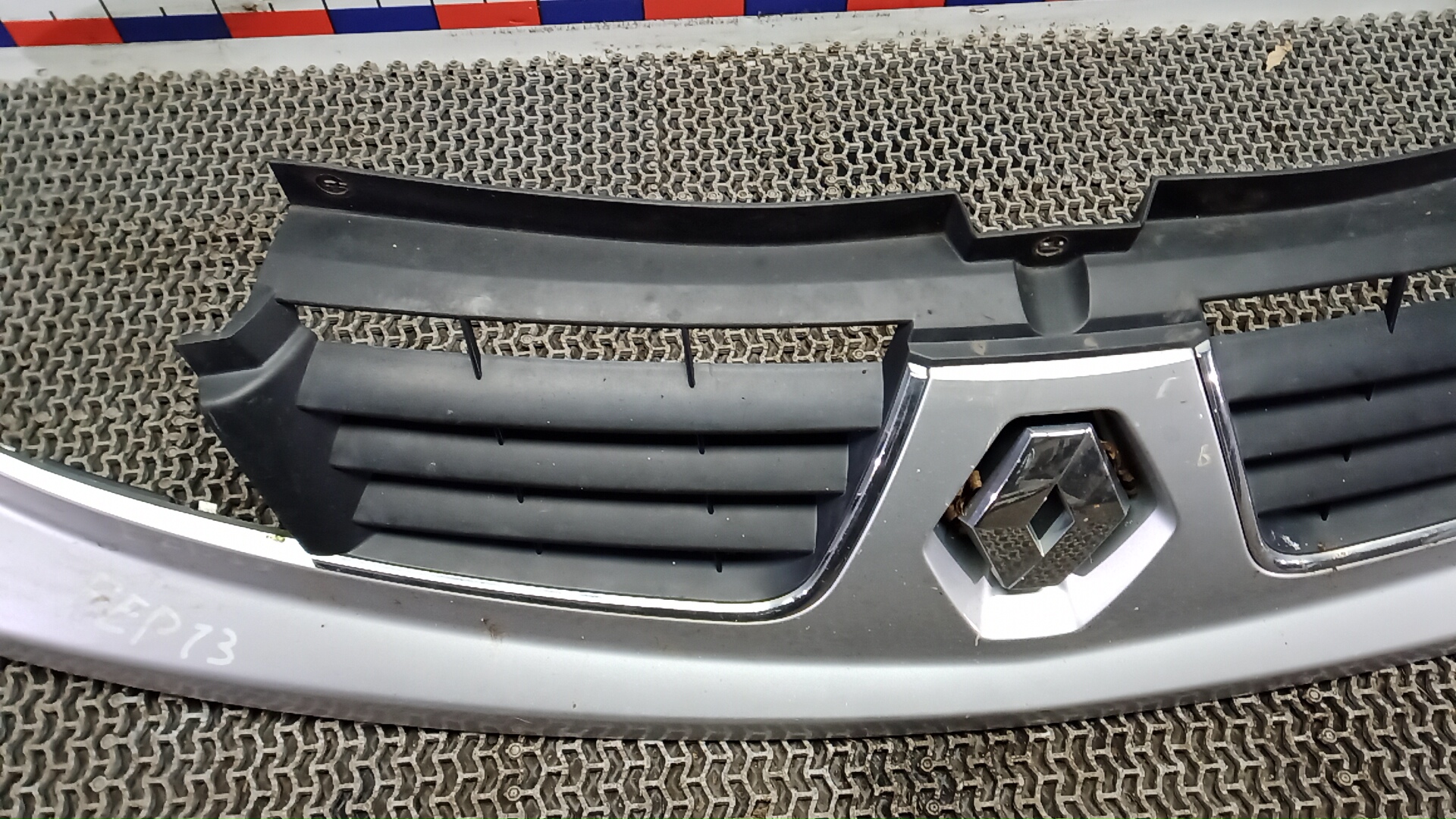 Решетка радиатора