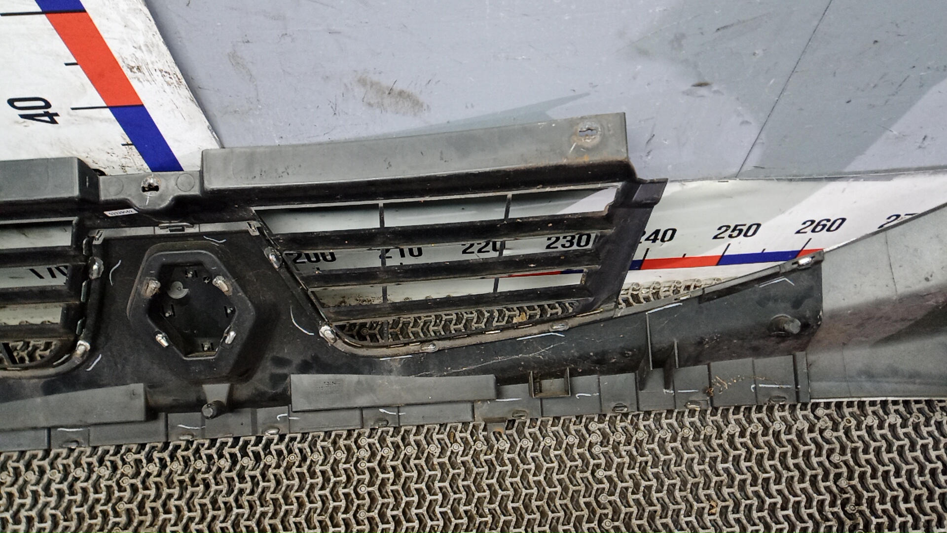 Решетка радиатора