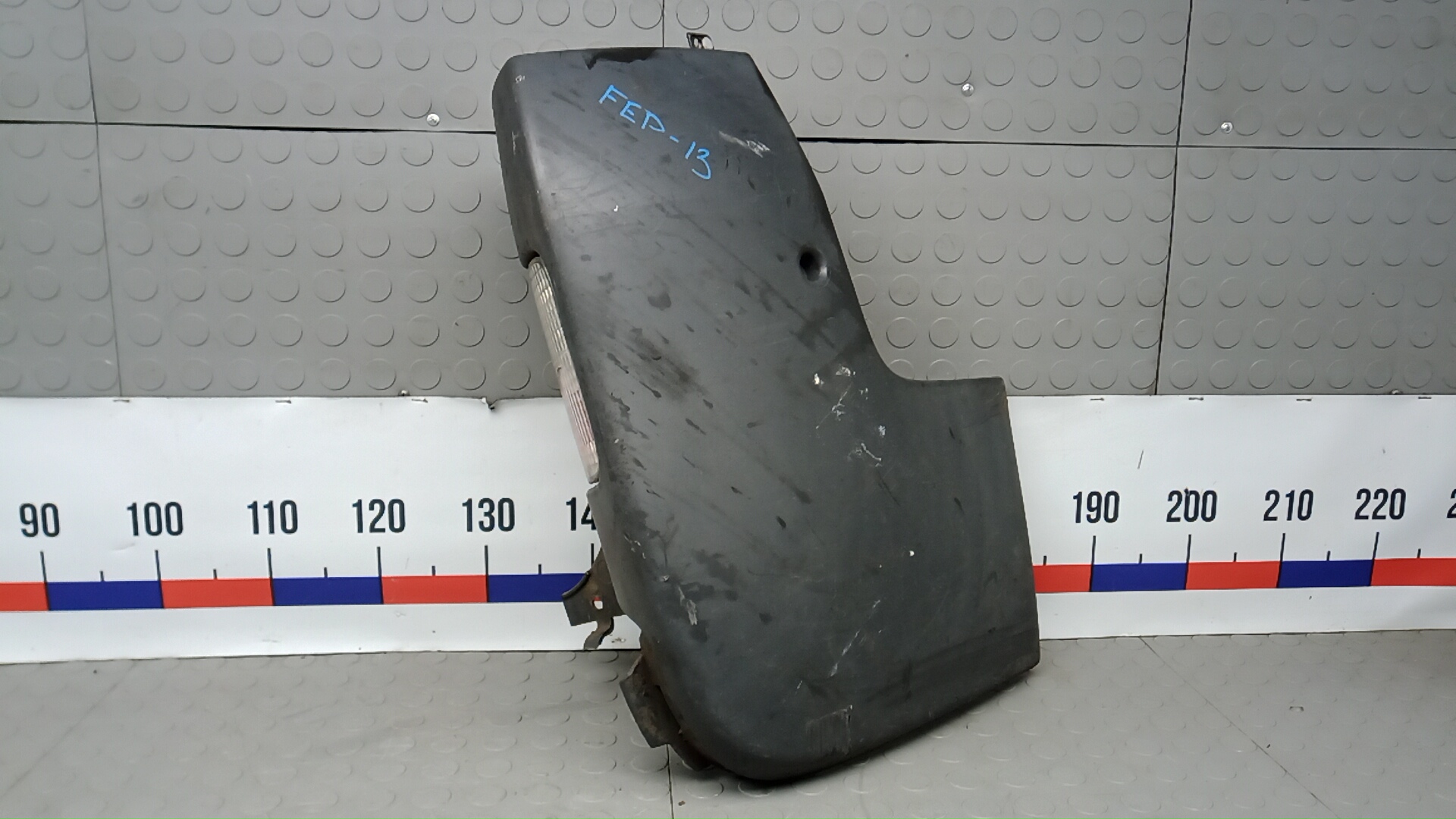 Накладка заднего бампера правая