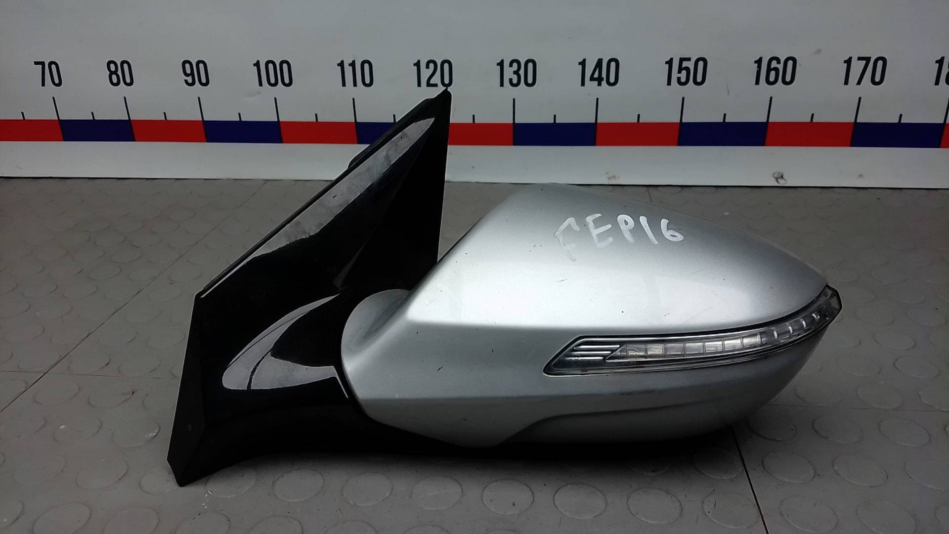 Зеркало левое электрическое