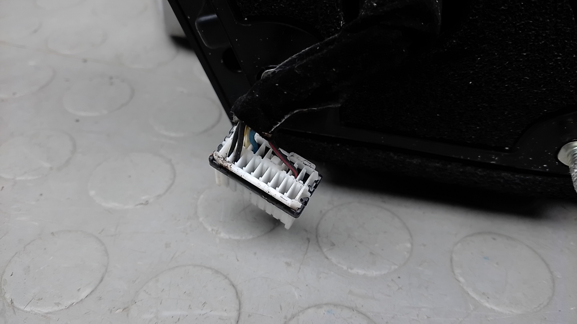 Зеркало левое электрическое