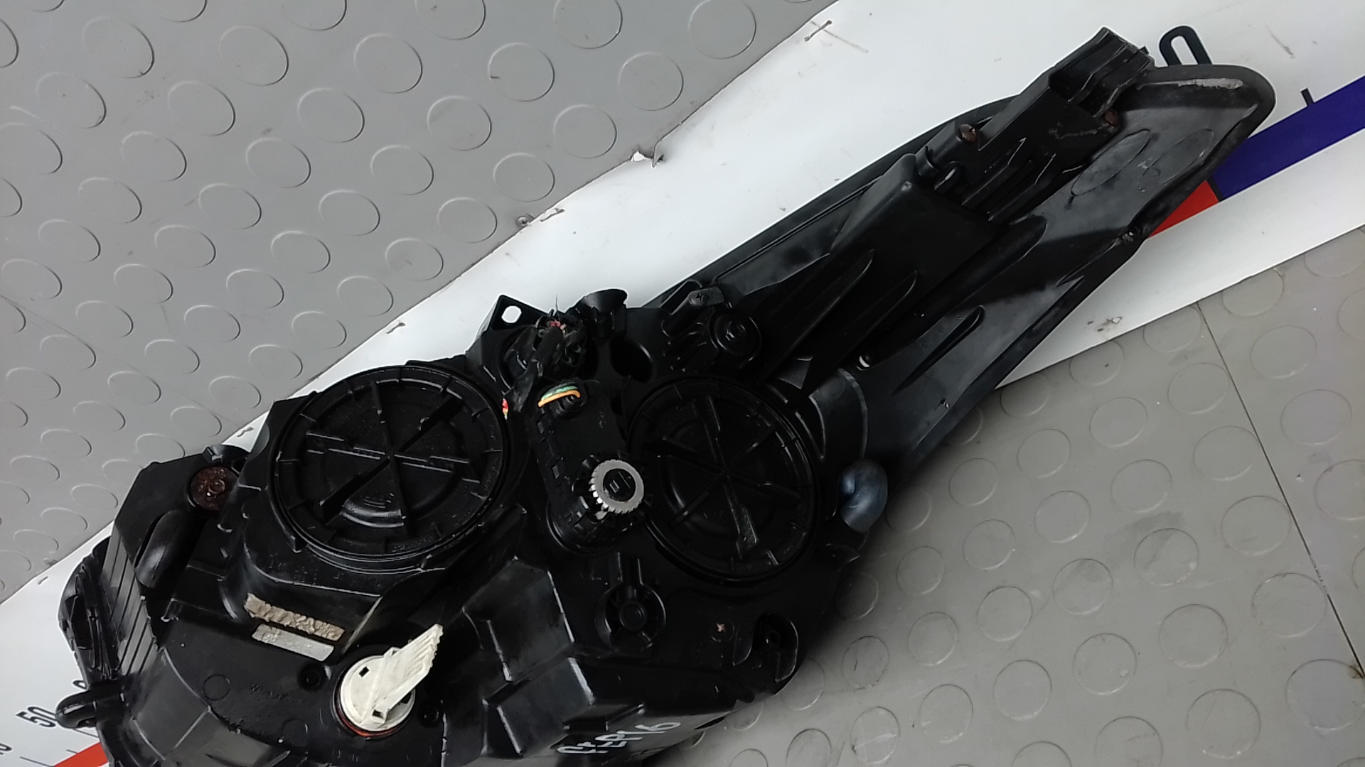 Фара правая