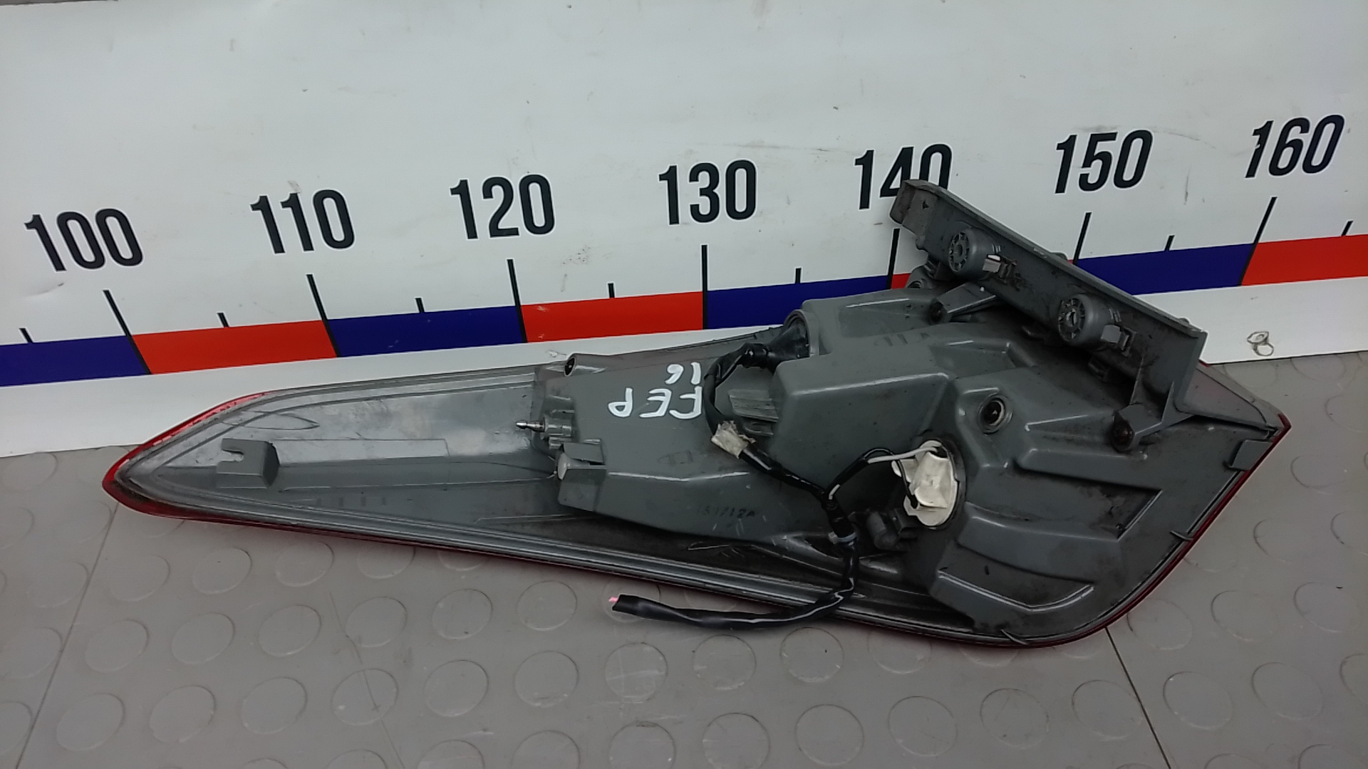 Фонарь задний правый