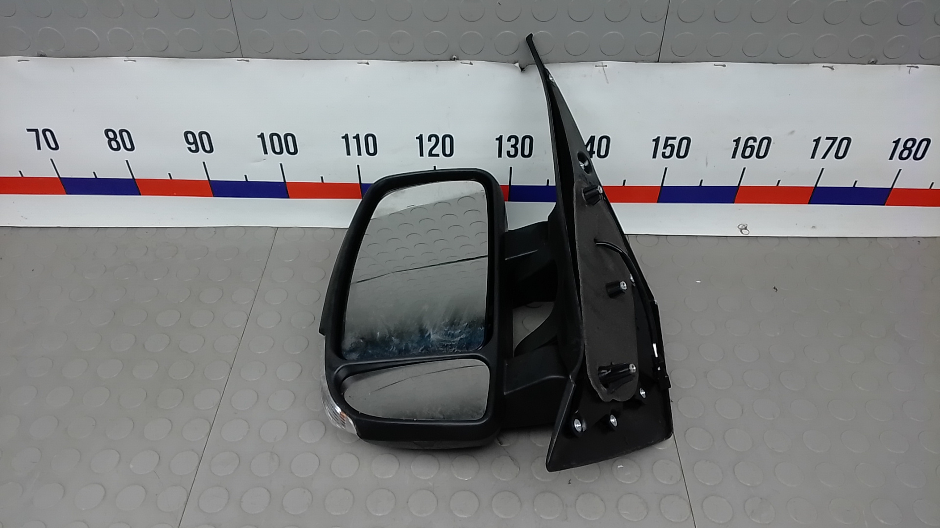 Зеркало левое электрическое