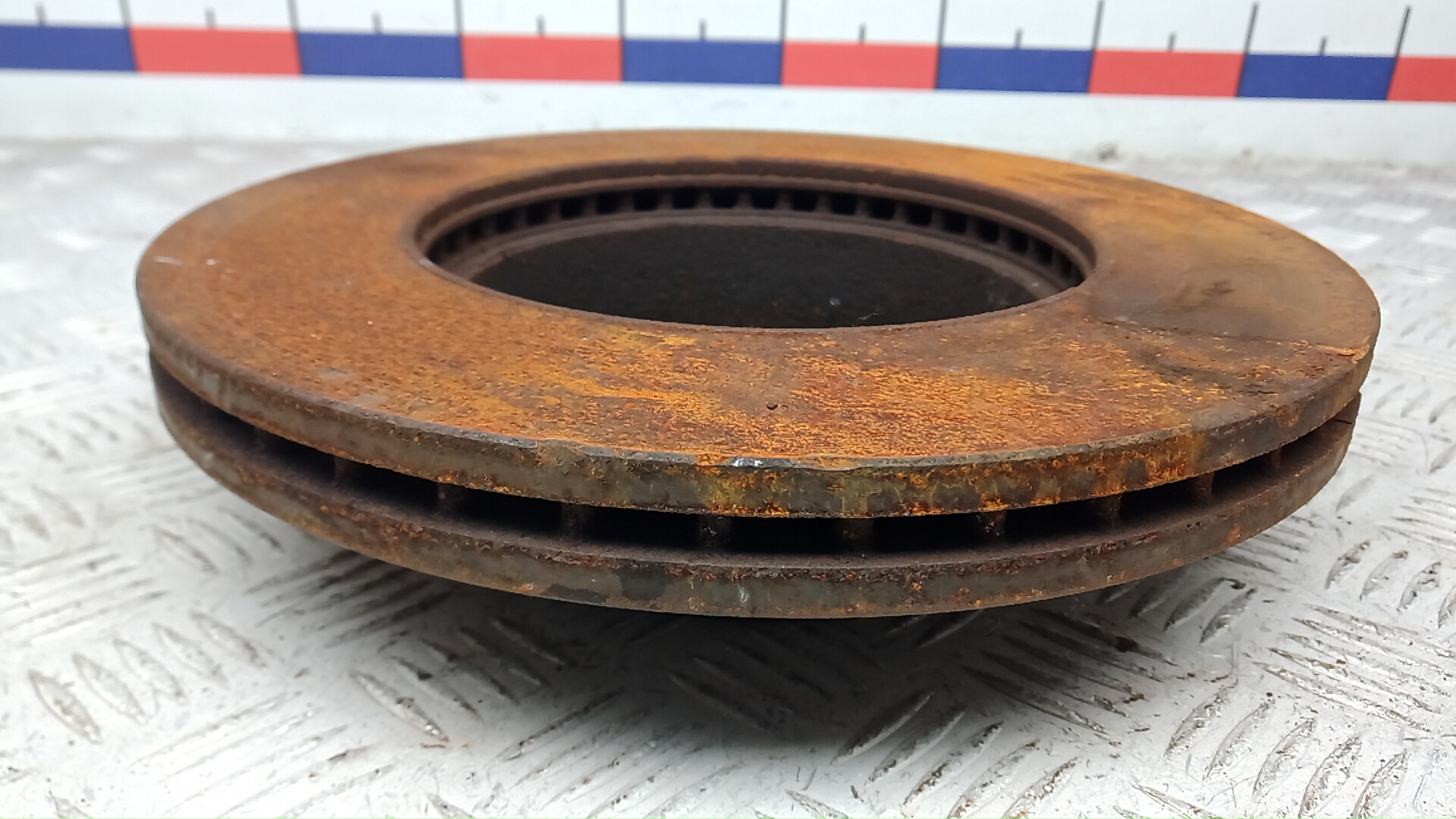 Диск тормозной передний вентилируемый